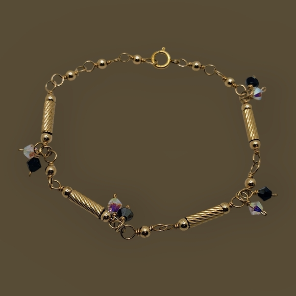 90s Vintage Elegant Gold Tone and Black Beaded Bracelet - Picture 4 of 9